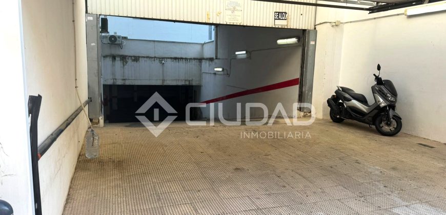 Plaza de garaje en el centro