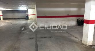 Plaza de garaje en el centro