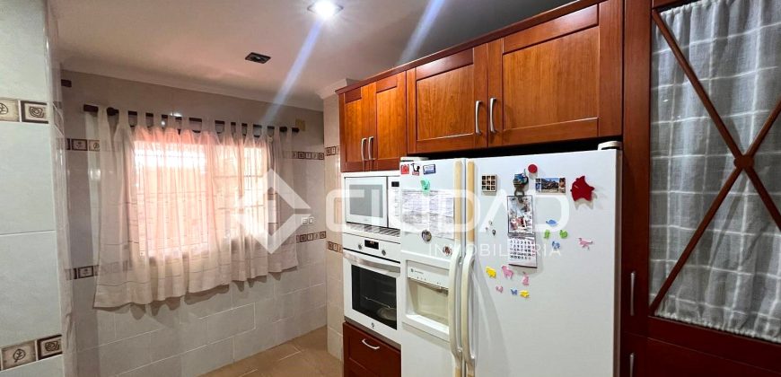 Piso a 250m2 de la playa en Cerro Falón