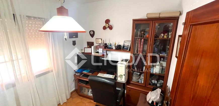 Piso a 250m2 de la playa en Cerro Falón