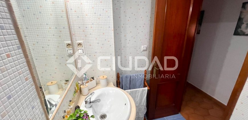 Piso a 250m2 de la playa en Cerro Falón