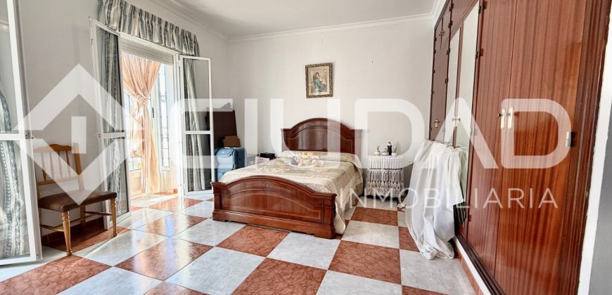 CASA EN VENTA EN ZONA CENTRO DE LAS CABEZAS DE SAN JUAN (SEVILLA)