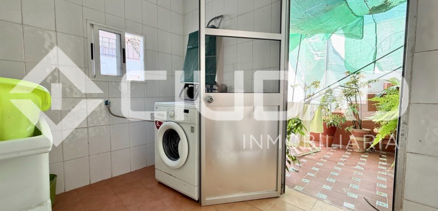 CASA EN VENTA EN ZONA CENTRO DE LAS CABEZAS DE SAN JUAN (SEVILLA)