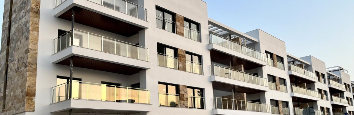 El precio de la vivienda usada sube un 12,5% en España, pero registra su primera caída mensual en casi cuatro años