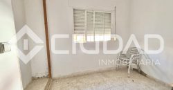 Casa en planta baja en esquina – El Cuervo