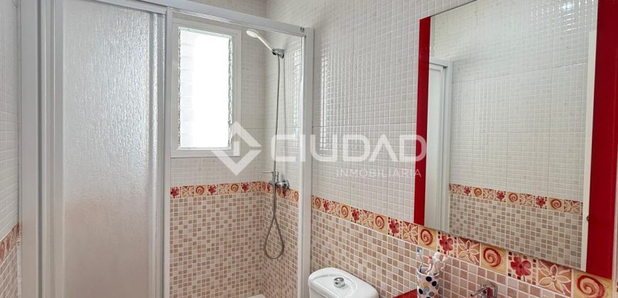 PISO ZONA REGLA- CHIPIONA