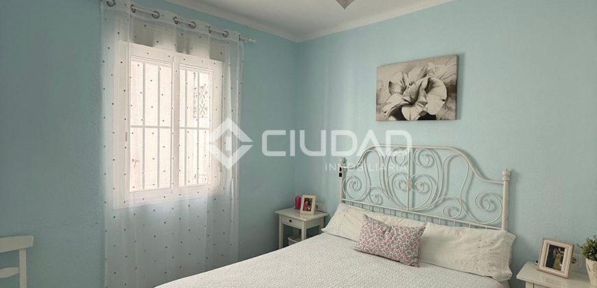 PISO ZONA REGLA- CHIPIONA