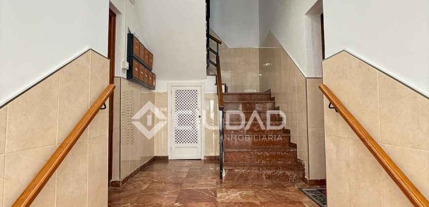 PISO ZONA REGLA- CHIPIONA