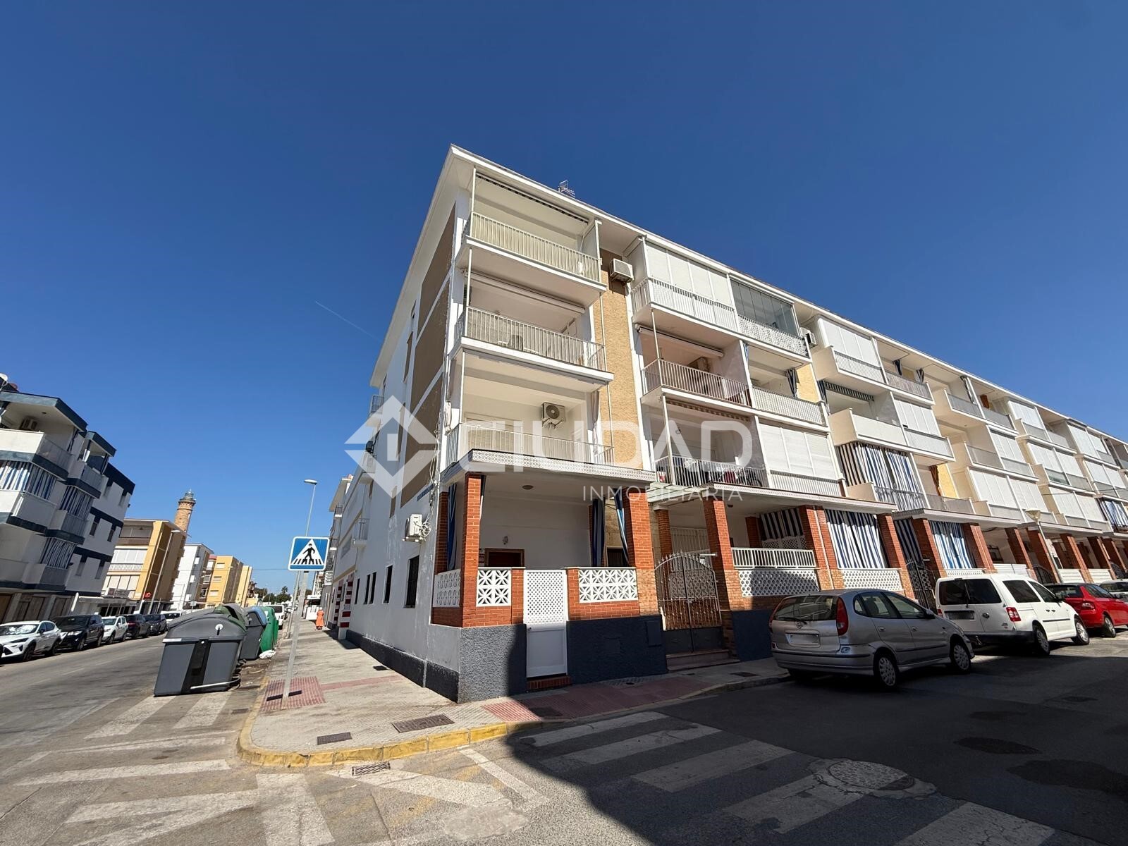 PISO ZONA REGLA- CHIPIONA