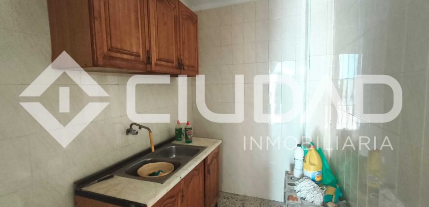 Casa para rehabilitación integral o demolición – Espera (Cádiz)