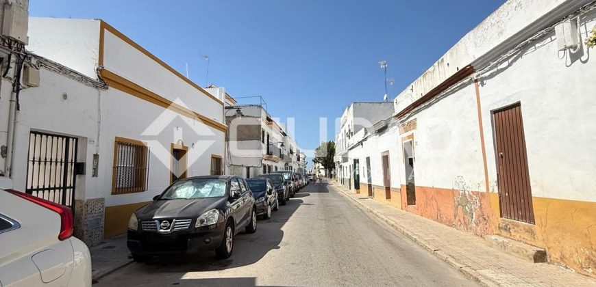PISO EN PLANTA BAJA ZONA CENTRO- CHIPIONA