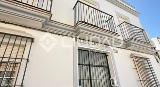 PISO EN PLANTA BAJA ZONA CENTRO- CHIPIONA