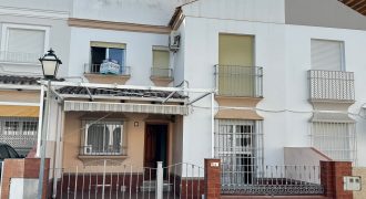 Excepcional Casa con Porche y Patio en Zona Alameda! Morón de la Frontera!