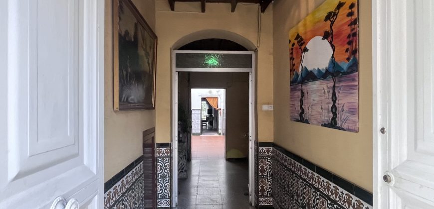 CASA DE DOS PLANTAS CON LOCAL EN MAIRENA DEL ALCOR
