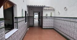 CASA DE DOS PLANTAS CON LOCAL EN MAIRENA DEL ALCOR