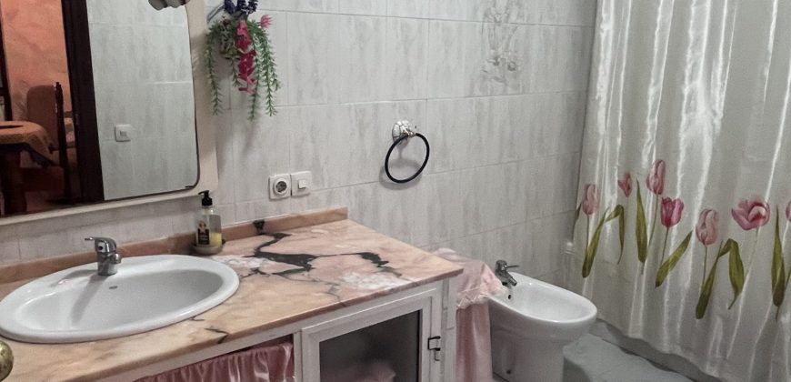 CASA DE DOS PLANTAS CON LOCAL EN MAIRENA DEL ALCOR