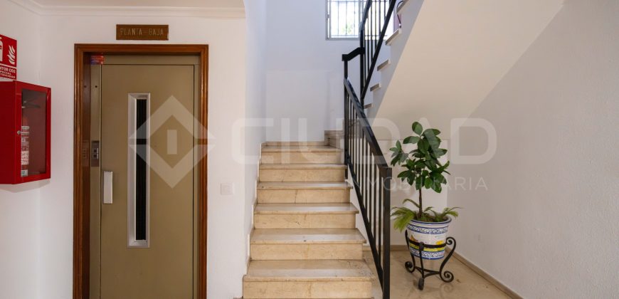 PISO EN VENTA CON EXCELENTE UBICACIÓN
