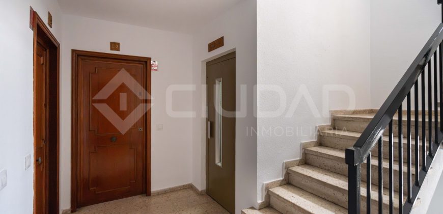 PISO EN VENTA CON EXCELENTE UBICACIÓN