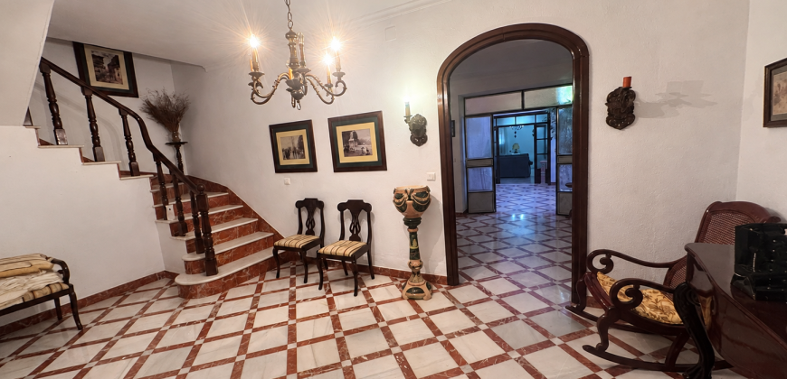 MAGNIFICA CASA EN C/ NAVALAGRULLA (OSUNA)
