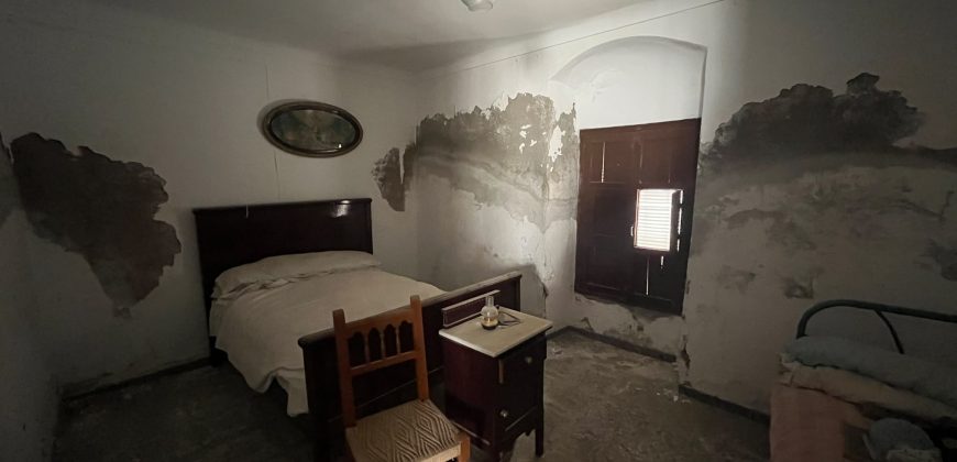 AMPLIA CASA PARA REFORMAR EN C/ FERNAN GONZALEZ (OSUNA)