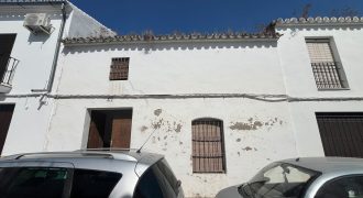 AMPLIA CASA PARA REFORMAR EN C/ FERNAN GONZALEZ (OSUNA)