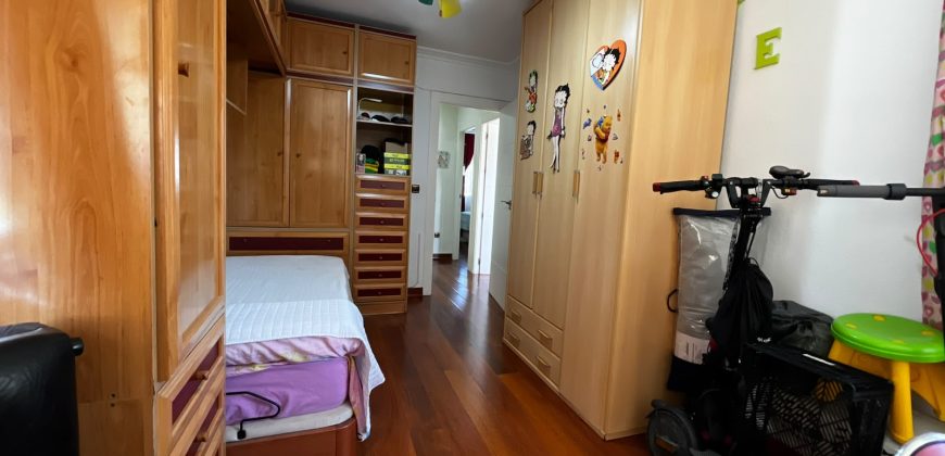 Piso de 103 m² con ascensor y tres dormitorios