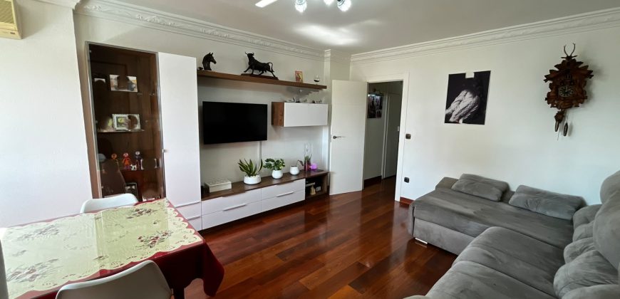 Piso de 103 m² con ascensor y tres dormitorios
