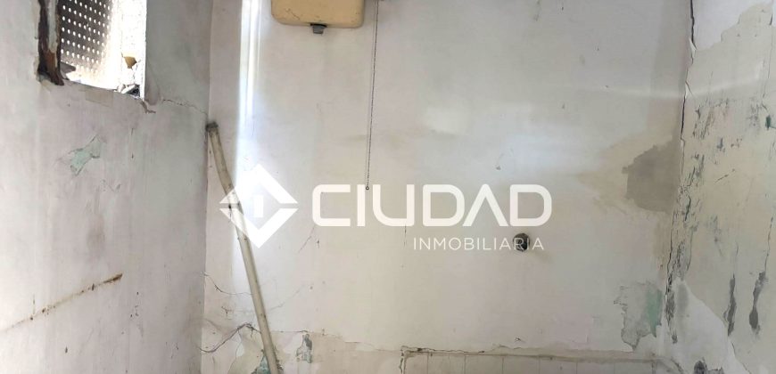 Casa para reformar integral junto a Las Piletas
