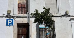 CASA EN PLAZA DEL CONVENTO (LA PUEBLA DE CAZALLA)