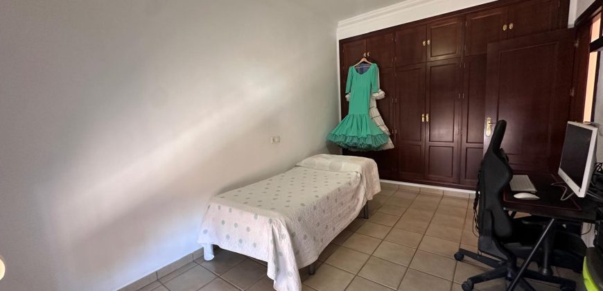 CASA EN C/ CARMEN AMAYA (LA PUEBLA DE CAZALLA)