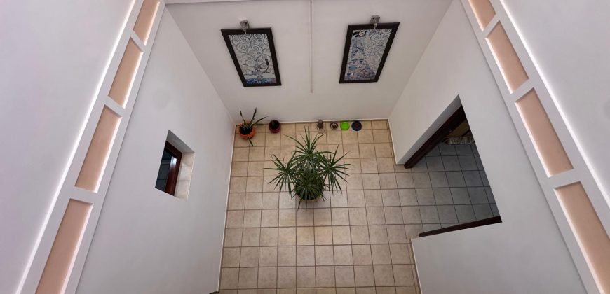 CASA EN C/ CARMEN AMAYA (LA PUEBLA DE CAZALLA)