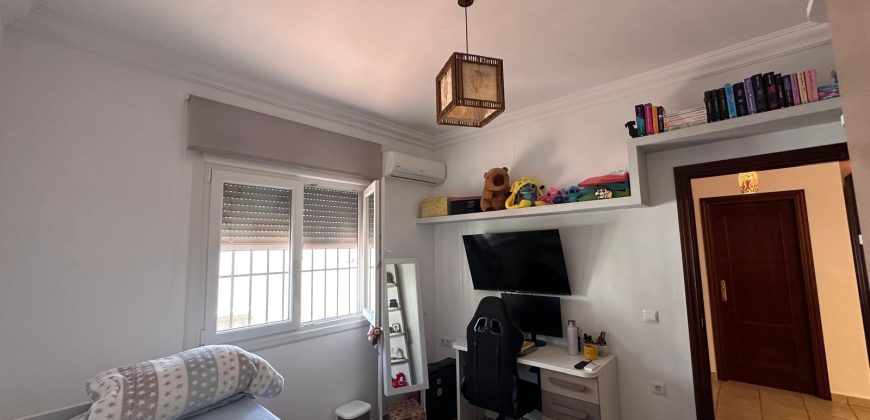 CASA EN C/ CARMEN AMAYA (LA PUEBLA DE CAZALLA)