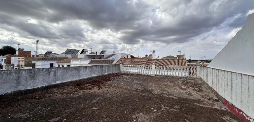 VIVIENDA PARA TERMINAR EN C/ MIGUEL HERNANDEZ (LA PUEBLA DE CAZALLA)