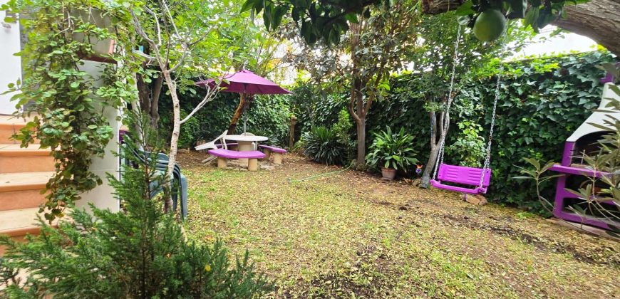 Chalet pareado – Bormujos