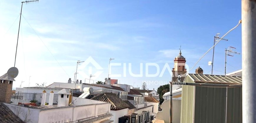 Casa de pueblo de estilo andaluz en Casco Histórico – Barrio Alto