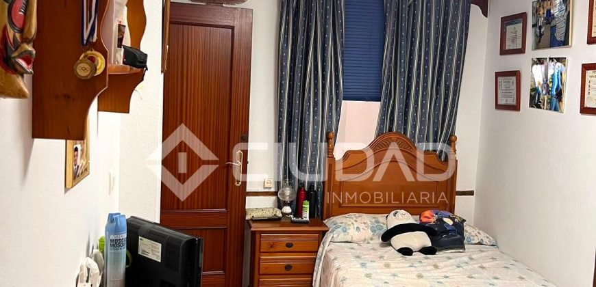 Casa de pueblo de estilo andaluz en Casco Histórico – Barrio Alto