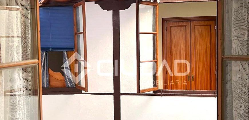 Casa de pueblo de estilo andaluz en Casco Histórico – Barrio Alto
