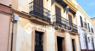Casa de pueblo de estilo andaluz en Casco Histórico – Barrio Alto