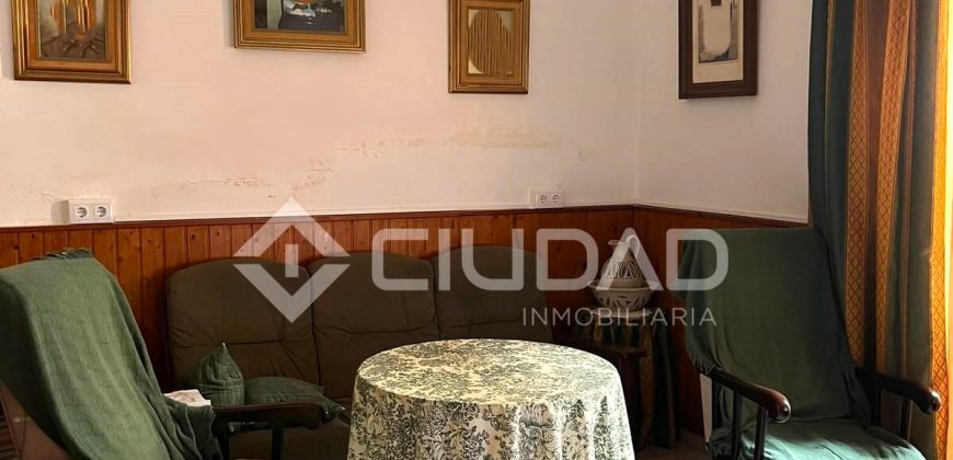 Casa de pueblo de estilo andaluz en Casco Histórico – Barrio Alto