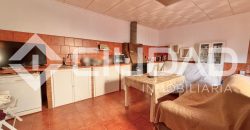 ADOSADO CON COCHERA Y GRAN PATIO TRASERO – LEBRIJA