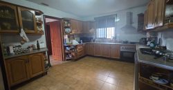 Vivienda + parking + 3 locales comerciales