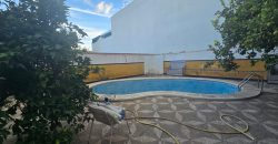 Vivienda + parking + 3 locales comerciales