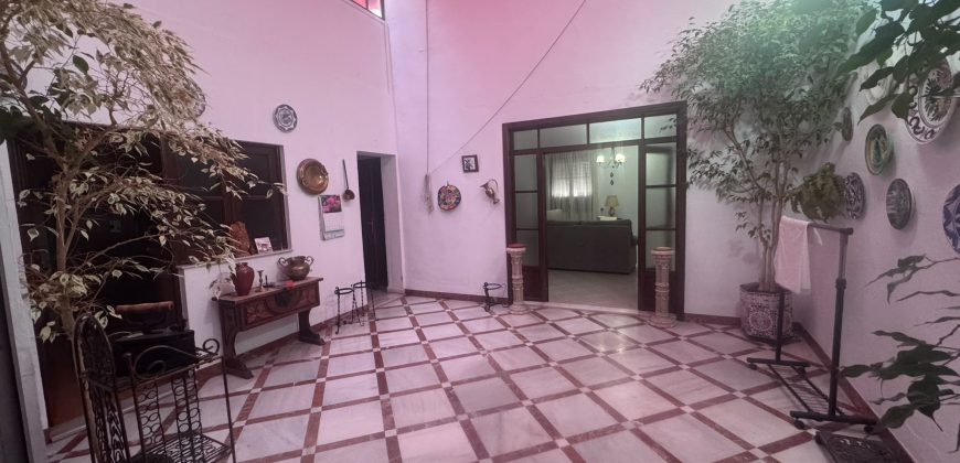 MAGNIFICA CASA EN C/ NAVALAGRULLA (OSUNA)