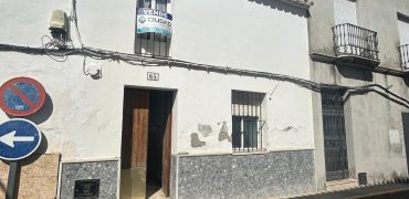CASA EN EL CORONIL