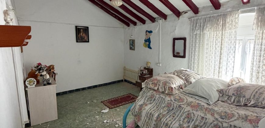 CASA EN EL CORONIL