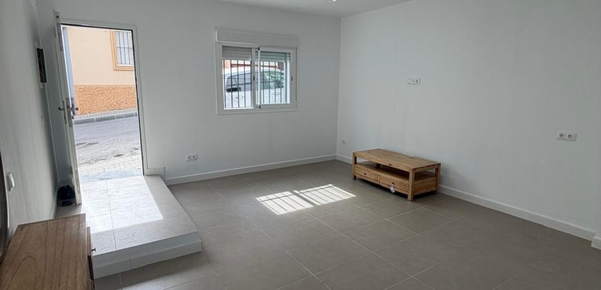 Casa a Estrenar en Planta Baja con Posibilidades de Personalización!! Calle de los Pescaderos!