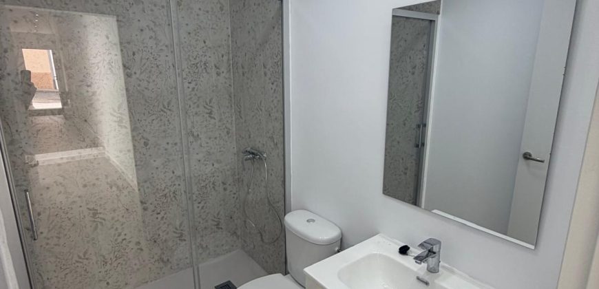 Casa a Estrenar en Planta Baja con Posibilidades de Personalización!! Calle de los Pescaderos!