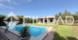 Finca rústica con vivienda y piscina