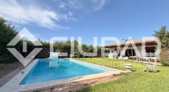 Finca rústica con vivienda y piscina
