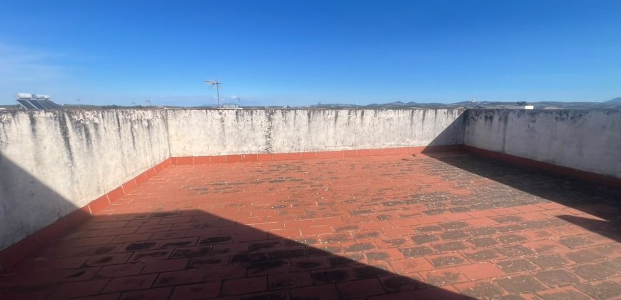 PISO PARA TERMINAR EN C/ ALTANA (LA PUEBLA DE CAZALLA)